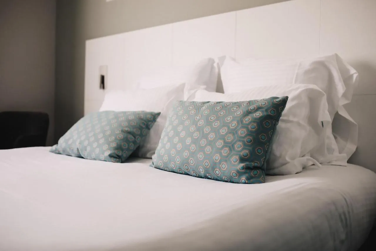 Otel Best Western Plus La Corniche Toulon