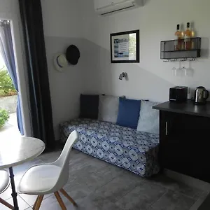  Appartement Au Pied Du Baou Avec Jardin Privé
