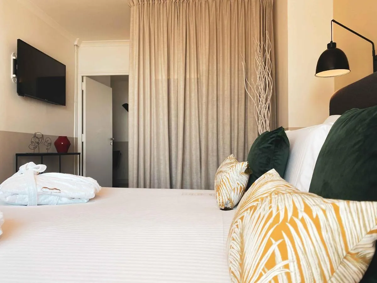 Best Western Plus La Corniche Toulon 4*,