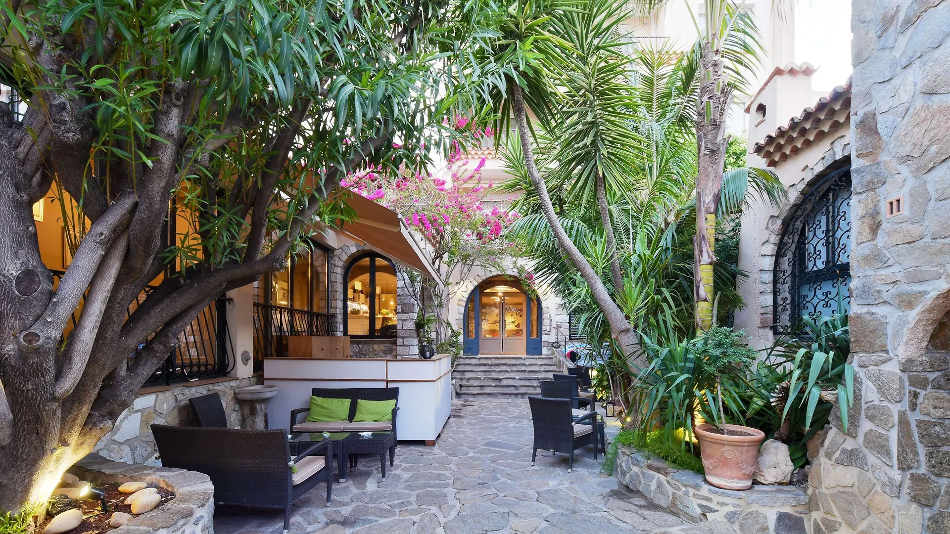 Best Western Plus La Corniche Hotel Toulon